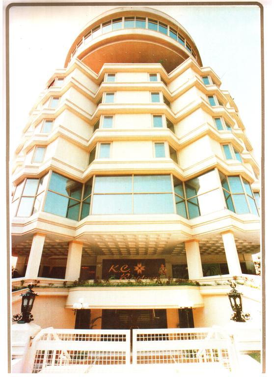 מלון K C Residency, ג'אמו מראה חיצוני תמונה