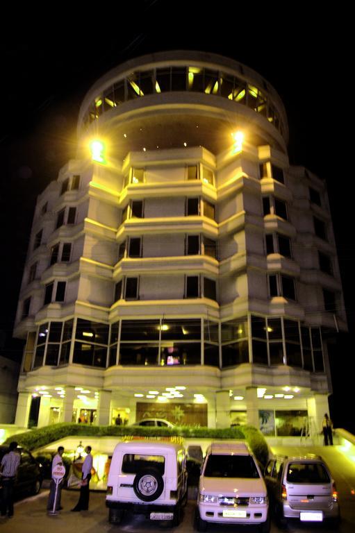 מלון K C Residency, ג'אמו מראה חיצוני תמונה